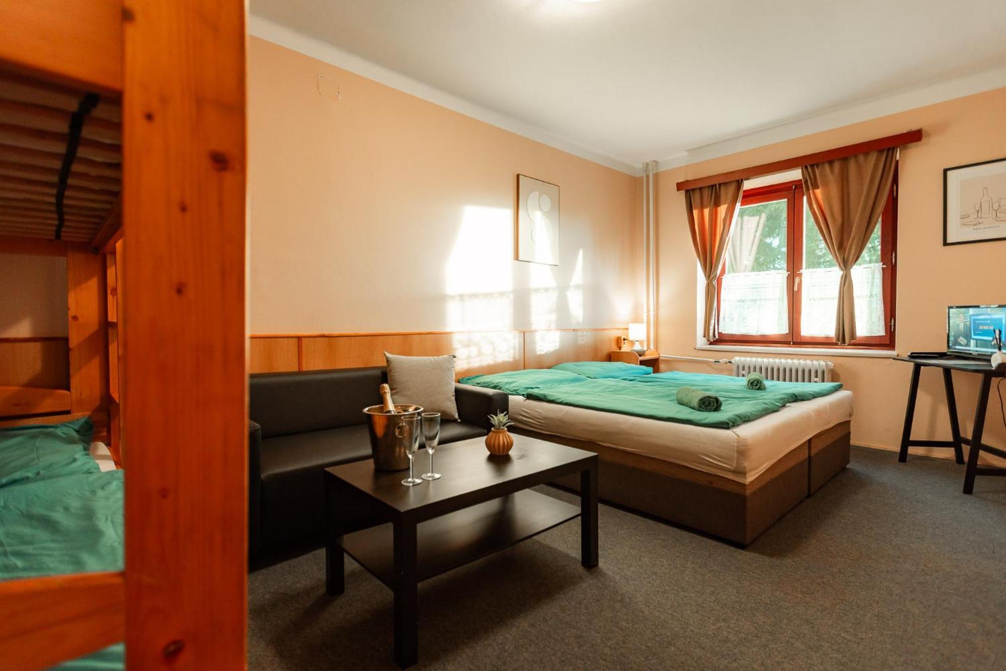 Hotel Rozkos Ческа-Скаліце Номер фото